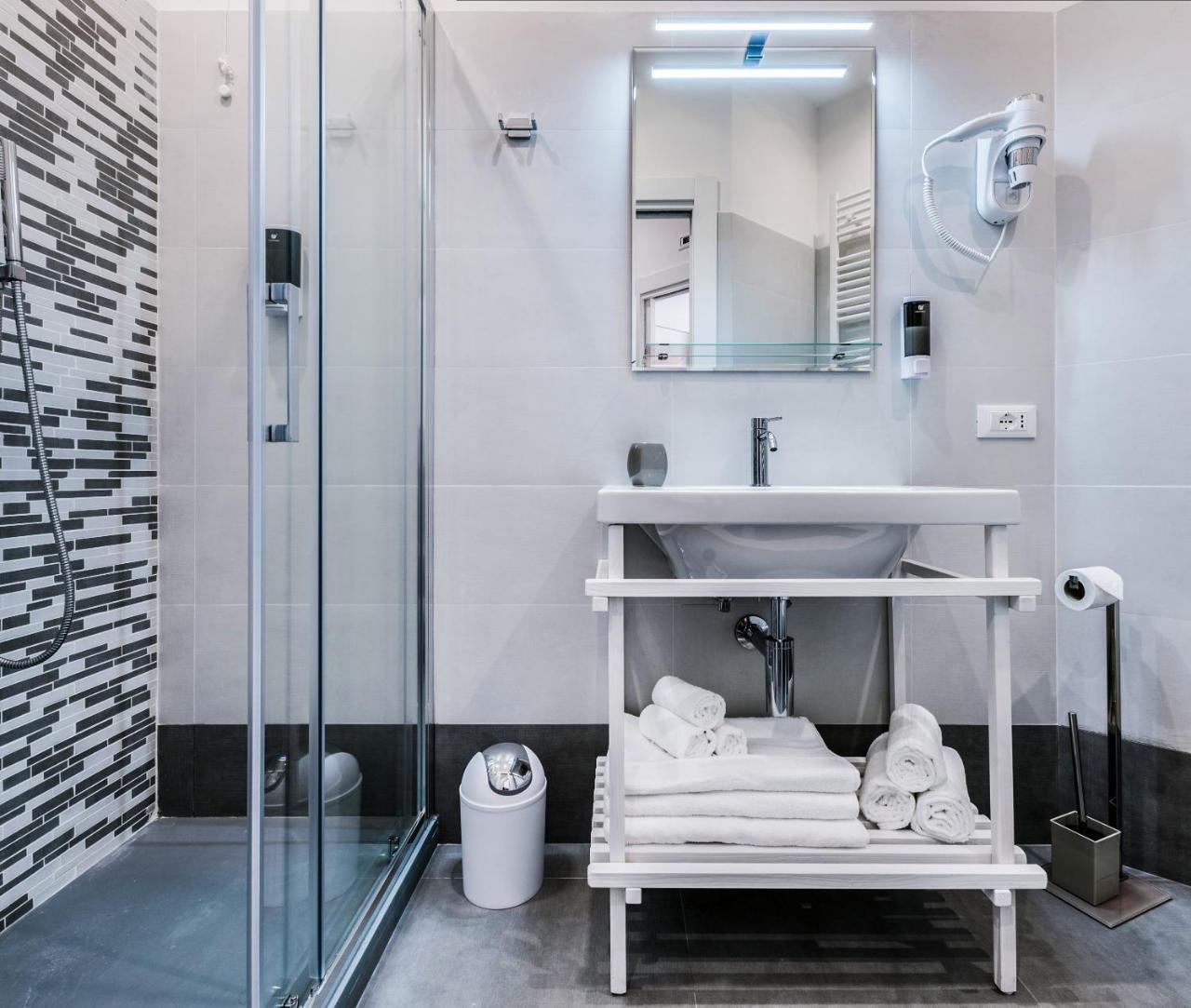 Lele Rooms San Lorenzo Róma Kültér fotó